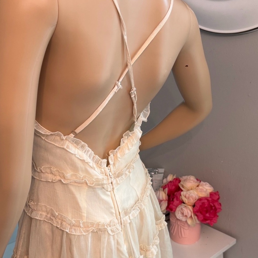 Windsor Ivory Ruffle Dress - Picture 3 of 4